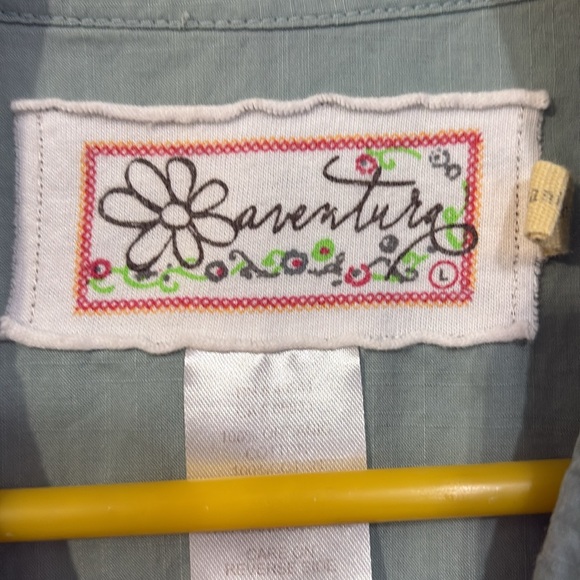 Aventura Women's Green Button Down Shirt - Picture 2 of 7